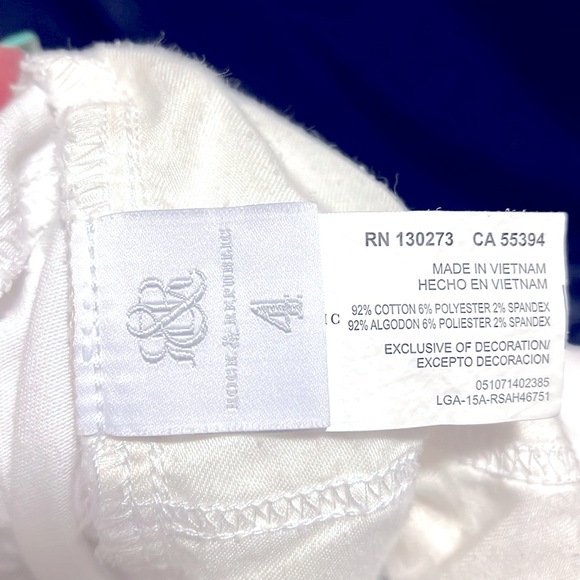 Rock & Republic White Denim Jeans - Picture 5 of 6